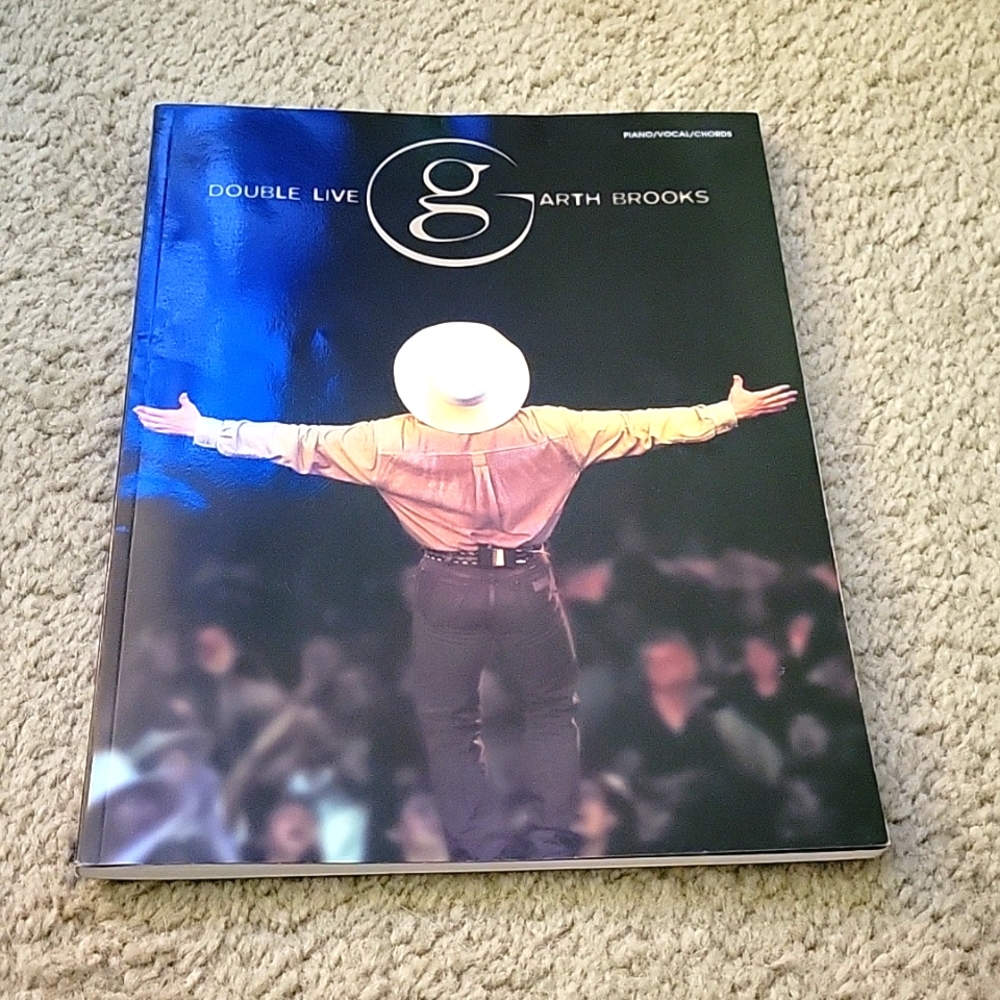 NWT 1999 Garth Brooks Double Live Sheet Music Book Piano Vocal Chords